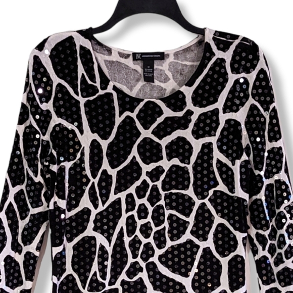 INC International Concepts Black & White Long Sleeve Animal Print Sweater Size M - Picture 3 of 7